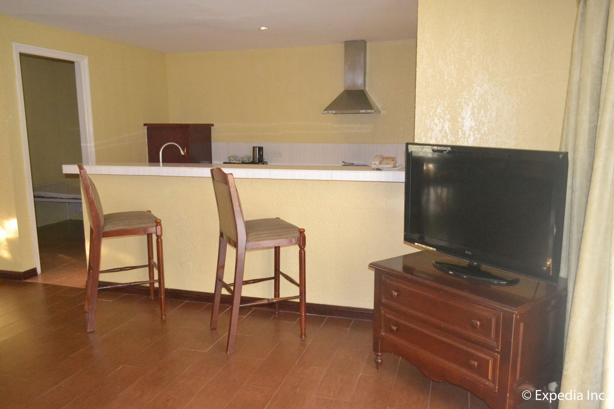 Fontana Hotel And Villas - Fontana Hot Spring Leisure Parks Mabalacat Εξωτερικό φωτογραφία