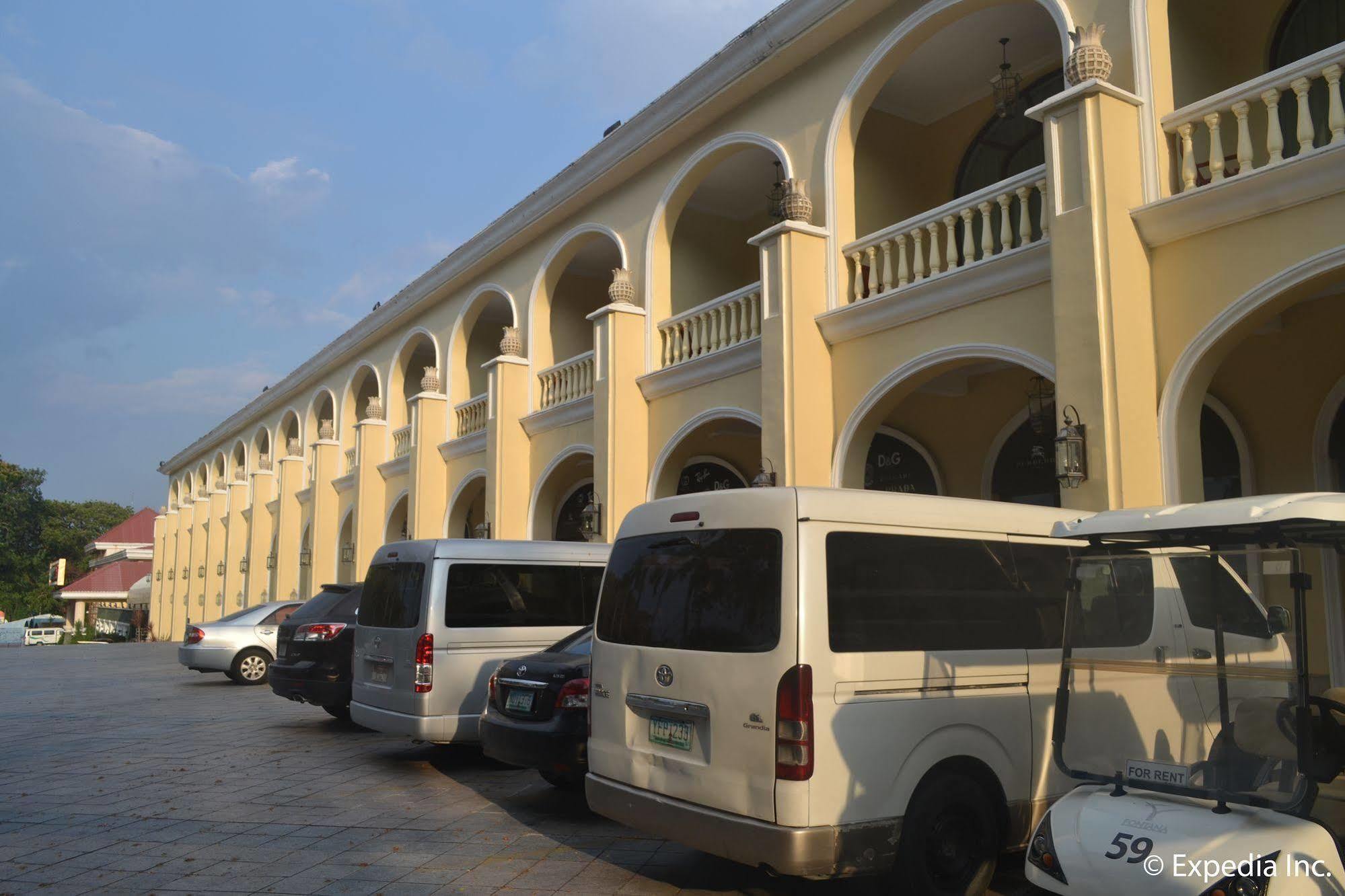 Fontana Hotel And Villas - Fontana Hot Spring Leisure Parks Mabalacat Εξωτερικό φωτογραφία